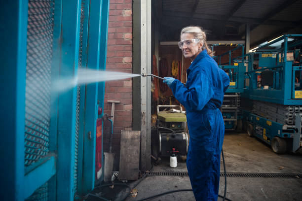 Best Commercial Building Pressure Washing  in Cave City, AR